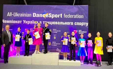 Вихованці южноукраїнського бального танцю «Натхнення» підкорили журі чемпіонату України 2023