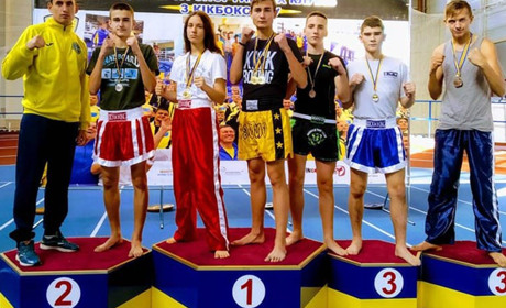 Кікбоксери Покровська привезли 22 медалі з чемпіонату України
