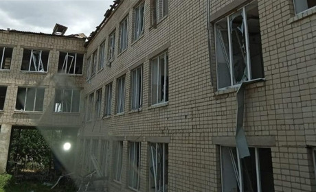 На Херсонщині окупанти завдали ударів по критичній та соціальній інфраструктурі, житловим кварталам