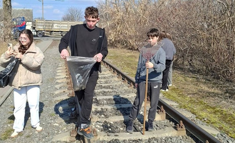 Новини Старокостянтинівщини. Підготовка до Великодня, пам’ять про Героя, спільна праця і медицина