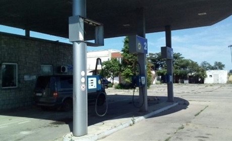 Окупанти заявляють про дефіцит бензину на заправках лівобережжя Херсонщини