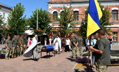 Ніжинська громада провела в останню путь загиблого воїна Руслана Шуйського