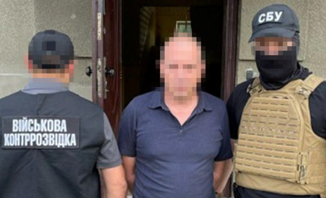 На Київщині затримали херсонця, який працював на рф: він мав вступити до ЗСУ і шпигувати для ворога