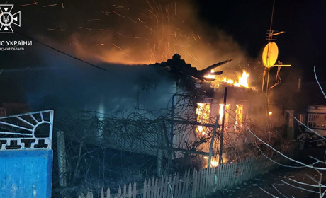 Через обстріл виникла пожежа в Курилівці: жертв та постраждалих не зафіксовано