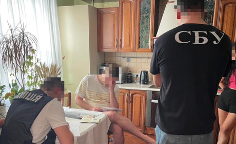 Посадовця «Укренерго» затримали на Одещині за привласнення мільйонів на ремонт енергомереж