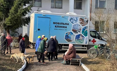 146 пацієнтів Шосткинської громади отримали медпослуги мобільної клініки без поїздок до міста.
