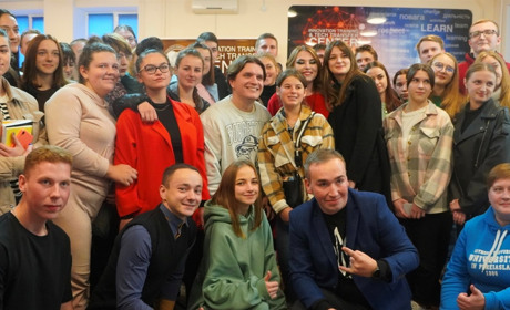 Анатолій Анатоліч поспілкувався з молоддю Переяслава і дав поради, як бути "невтраченим поколінням"