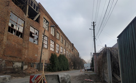 Завод «Червоний Жовтень» руйнується. Хто винен і чи є рішення?