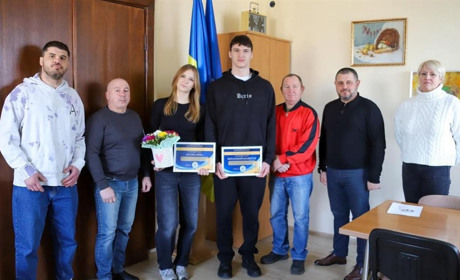 Спортивна гордість: в Ізмаїлі нагородили грамотами вихованців відділення вільної боротьби ДЮСШ