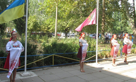 Мелітопольський район зустрів головне державне свято з рекордним урожаєм зернових