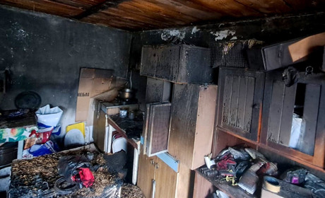 У Кагарлику сталася пожежа господарчої будівлі: знищено побутову техніку