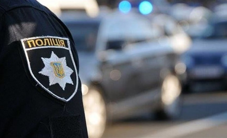 У Вараші в центрі міста виявили мертвим молодого чоловіка