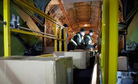 Мелитопольские авиаторы, летавшие за гуманитарным грузом в Китай, находятся на самоизоляции