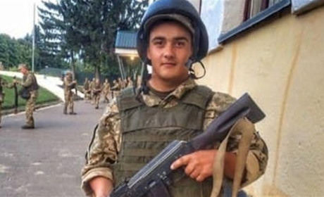 Герої: “А я його й досі чекаю з війни”, - каже сестра загиблого захисника