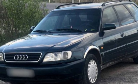 Поблизу Сарн зупинили водія з підробленими документами на авто