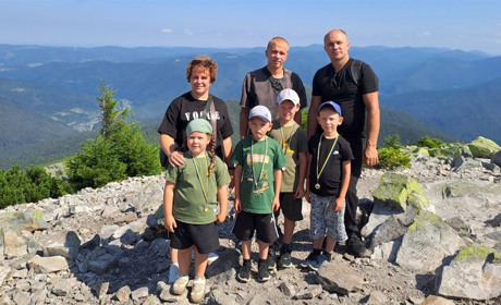 Не в системі, а в любові: історія родини Вовнянків, які виховують трьох прийомних дітей