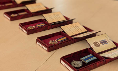 Рідним полеглих захисників зі Славутчини передали державні нагороди