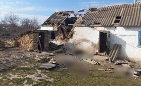Внаслідок ворожого обстрілу на Херсонщині загинула матір з дітьми