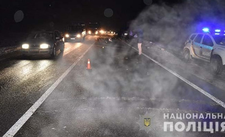Після аварії, котра трапилася дорогою до Кременця, двоє людей померли, семеро у лікарні