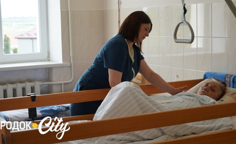 Не просто робота, а покликання. Медсестри Городоцької лікарні відзначають професійне свято