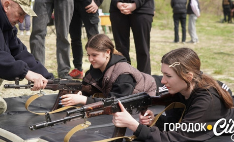 Практика на полігоні. Школярі Городоцької громади пройшли вогневу підготовку