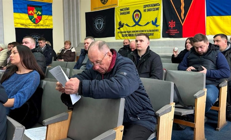 Хто оброблятиме невитребувані паї: на Переяславщині два аграрії самі про це не домовилися, що далі?