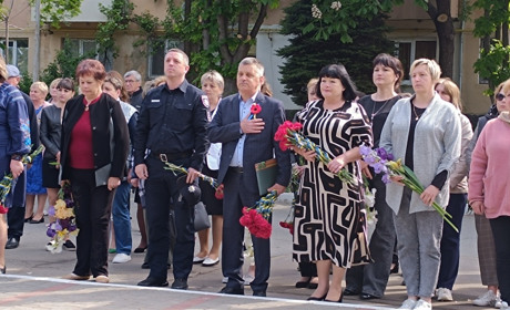 В Захарівці вшанували пам'ять всіх, хто загинув за Батьківщину