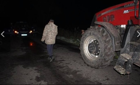 "Кейсом" з поля по горілку: викрали трактор та поборонували півсела