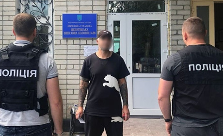 На Хмельниччині поліцейські затримали нелегала-кримінальника з росії