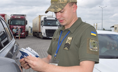 На Одещині прикордонники виявили 2 фіктивних шлюби: пари були малознайомі, не знали і дату одруження