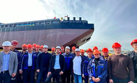 Украина возобновляет судостроение: УДП спустили на воду первую SLG баржу
