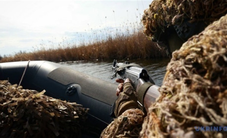 За тиждень - 14 штурмів: ворог намагається витіснити ЗСУ на лівобережжі Дніпра