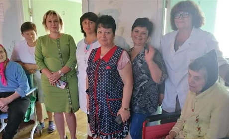 Соцробітники Миколаївської громади піклуються про комфорт своїх підопічних