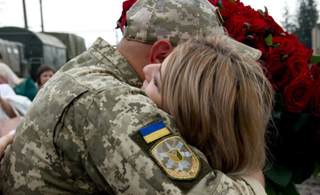 «Дочекайся мене з війни»