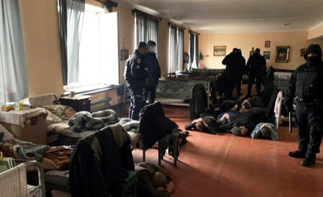 Інтернет шахраями були засуджені, які відбувають терміни у колонії на Сарненщині