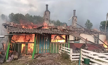 На території приватного домоволодіння на Звягельщині спалахнула пожежа