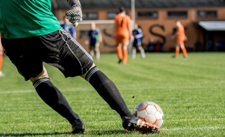 У Сватовому пройде турнір з міні-футболу. На поле вийдуть футболісти кому за 35 (оновлено)