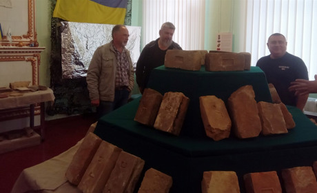 У музеї триває виставка «Цеглини історії Ніжина". Всіх охочих запрошують