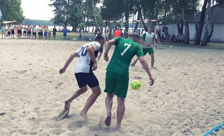 «Моноліт» з Вараша – чемпіон Рівненщини з пляжного футболу