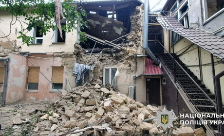 На Херсонщині армія рф завдала ударів по критичній та соціальній інфраструктурі, житлових кварталах
