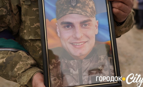 Сестра загиблого воїна Богдана Бурлика закликає підписати петицію про присвоєння йому звання Героя