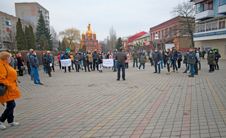 У Жмеринці вимагають відновити роботу закладів громадського харчування з дотриманням норм карантину