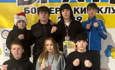 Вшанували знаного спортсмена та здобули три медалі. Первомайські боксери повернулись із Одеси