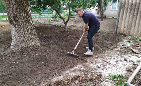 Проміняв Одесу і хутряні вироби на амброзію і благоустрій села. Історія підприємця з Хлібодарського