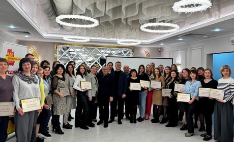 Микола Філонов вручив 30 сертифікатів переможцям конкурсу «Професійне зростання» з нашого району