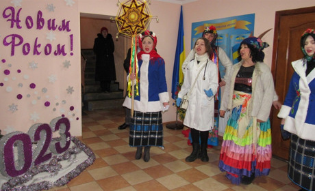 Переяславський Центр надання соціальних послуг отримав на свята генератор і автограф Залужного