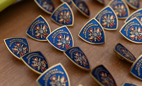 Школярі-відмінники захисту України отримали обласні відзнаки, серед них троє смілян