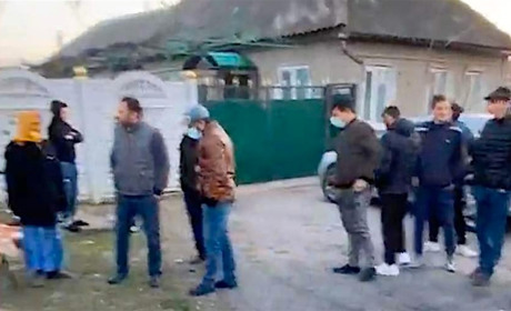 Ромы Измаила хотят просить власти лишить родительских прав матерей обвиняемых в убийстве подростков