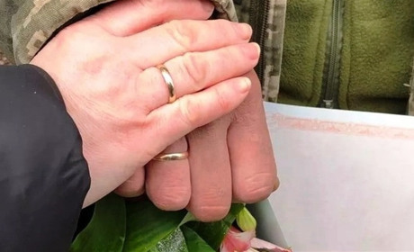 Марія Мартинюк: "У воєнний час люди продовжують одружуватися без урочистостей та білих суконь"