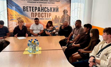 Сім родин із Барської громади отримали кошти на придбання житла